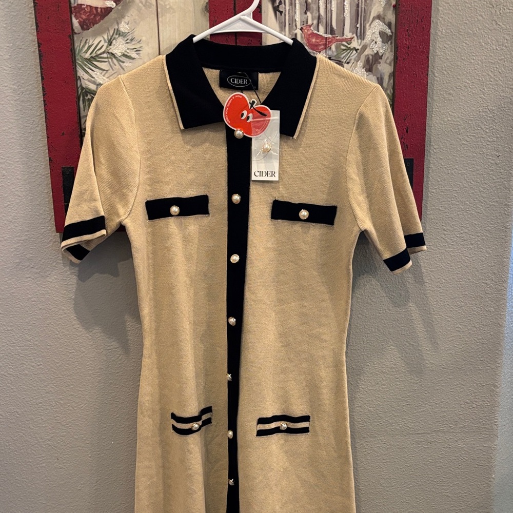 Cider Tan and Black Button-Up Dress Pearl detail - Picture 2 of 5